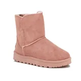Pantubota corta color rosa, con interior de piel sintética y suela de goma.