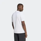 Remera Adidas Essentials Logo blanca con el logo de Adidas en color negro en el pecho.