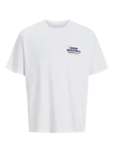 Camiseta blanca de manga corta y cuello redondo, con calce holgado. Estampa pequeña en el pecho con la frase "Sharp Shooters".