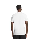 Camiseta blanca de cuello en V con logo de Puma bordado en negro en el pecho. Corte clásico y mangas cortas.