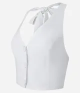 Blusa chaleco color blanco, con frente única, lazo en el cuello, lastex en la espalda y botones delanteros.