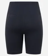 Bermuda deportiva negra confeccionada en poliamida sin costuras y con textura jacquard.