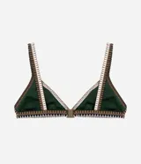 Top de bikini triangular verde oscuro con costuras contrastantes en blanco y marrón.
