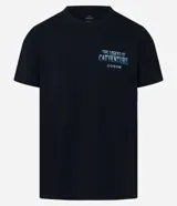 Remera negra de algodón con estampado en la espalda de un gato explorador y el texto "The Legend of Catventure".