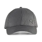 Gorra Puma ESS Metal Cat BB color gris con logo metálico de Puma en el lateral.