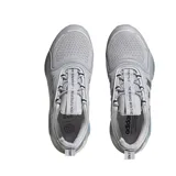 Championes Adidas NMD_V3 color gris con detalles plateados y suela blanca con tecnología Boost.