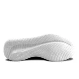 Championes New Balance modelo MRYVLBR1B, color negro con detalles en rojo y gris. Presentan el logo "N" en rojo en los laterales, suela blanca y capellada de malla transpirable.