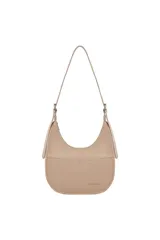 Cartera Las Oreiro tipo hobo bag, color marrón claro, con correa ajustable y dos bolsillos frontales.