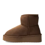 Botas de mujer tipo pantufla con plataforma, marca Miss Carol modelo Pantu Uma. Presentan un diseño de caña baja en material sintético color tostado con suela de plataforma gruesa y dentada.