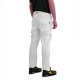 Pantalón cargo Diadora Gar M para hombre, color blanco, confeccionado en tejido stretch. Presenta bolsillos laterales con fuelle y detalles funcionales.