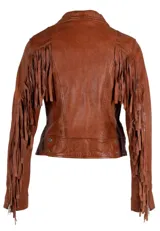 Chaqueta de cuero color marrón con corte entallado, cierre frontal asimétrico con cremallera, cuello con solapas de muesca y flecos decorativos en las mangas.