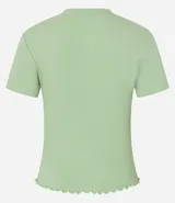 Blusa color beige de viscosa con elastano, de manga corta, cuello redondo, textura acanalada y bajo ondulado.