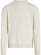 Sweater color crema con cuello redondo y textura de panal.