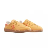 Zapatillas Converse Run Star Trainer OX color amarillo con detalles en rojo y suela marrón.