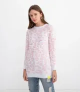 Buzo de mujer de manga larga, estampado animal print con textura de pelos. Marca Blue Steel, confeccionado en poliamida y acrílico.