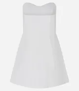 Enterito corto blanco de bengalina, con escote corazón y sin breteles.