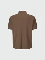 Remera polo negra Moncler confeccionada en piqué de algodón, con cuello clásico, tapeta de botones y logo bordado en el pecho.