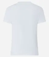 Remera básica de media malla color blanco, con cuello redondo y mangas cortas.