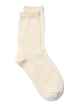 Medias tobilleras color crema con detalle calado en forma de rombos.