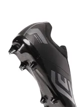 Championes de fútbol Umbro Victory HG, color celeste con detalles en amarillo.