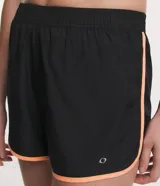 Short runner deportivo negro para mujer, con cintura elástica y bies contrastante de color naranja en los bordes.