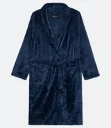 Bata de baño azul marino de fleece con mangas largas, amarre en la cintura y bolsillos frontales.