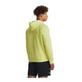 Buzo gris de Under Armour, línea Rival Fleece, con capucha y logo estampado en el frente.