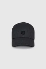 Gorra de béisbol gris oscuro con logo 'AB' bordado en el frente. Confeccionada en sarga de lana y algodón, con correa ajustable en la parte trasera.