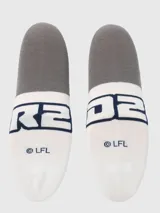 Calcetines cortos grises con diseño de R2-D2, logo de Star Wars y logo de Hush Puppies.