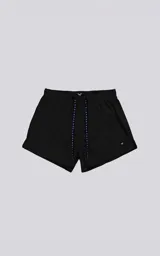 Short de baño negro de microfibra con malla interna y cordón ajustable.