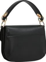 Cartera Tommy Hilfiger negra con cierre de solapa y correa ajustable.