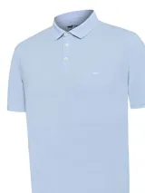 Remera de hombre con cuello polo, confeccionada en algodón pima y sorona.