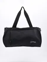 Bolso deportivo negro con asas de mano y correa de hombro.