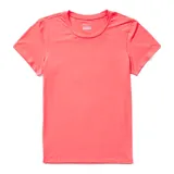 Remera deportiva color salmón, de corte clásico y manga corta.