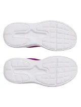 Championes Under Armour Phade RN 3 para mujer, color violeta con logo negro y suela blanca. Ideales para running.