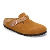 Zueco Boston LEVE Braided color marrón con plantilla anatómica de corcho y látex, capellada de cuero gamuzado y tira trenzada con hebilla metálica ajustable.