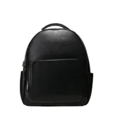 Mochila negra de cuero sintético con cierre de cremallera y asa de mano.