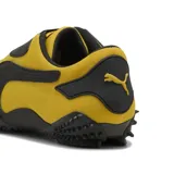 Championes Puma Mostro OG Prime, color amarillo con detalles en negro y suela con tacos.
