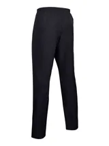 Pantalón deportivo negro de tejido ligero, con logo Under Armour estampado en blanco en la pierna izquierda.