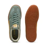 Zapatillas bajas de hombre en color verde con detalles en amarillo, diseño casual.