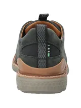 Zapato híbrido de hombre color marrón, con capellada de tejido ligero y detalles en cuero. Suela con tecnología Honey Foam.