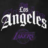 Camiseta negra de algodón con logo de la NBA y el escudo de Los Angeles Lakers en el pecho.