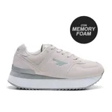 Championes Hi-Tec Roma color beige con plataforma blanca y detalles en gris. Capellada de gamuza y mesh, con tecnología memory foam.