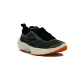 Championes Diadora T1 Urban Equipe Libra, color verde oscuro con detalles en negro, gris y naranja. Presentan el logo de la marca en el lateral y suela gruesa de goma.