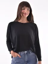 Remera de mangas largas color rosa claro.