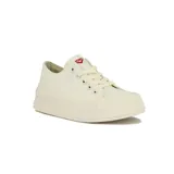 Championes urbanos Pony color blanco con suela gruesa.