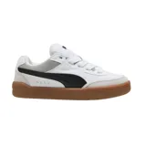 Championes Puma Park Lifestyle SK8 blancos con detalles en negro, gris y suela color caramelo.