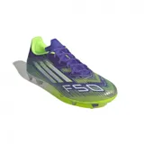 Championes de fútbol Adidas F50 League para hombre, color morado con detalles en blanco y amarillo.