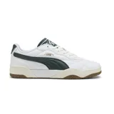 Championes Puma Tifosi blancos con detalles en verde oscuro y suela color caramelo.