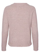 Suéter de punto color lila con cuello redondo y mangas largas.